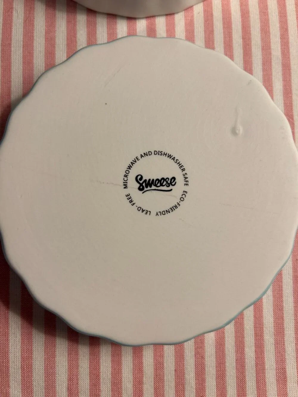 Set of Sweese 4 Porcelain Round Ramekins Baking 6 Ounce Creme Brulee Dishes